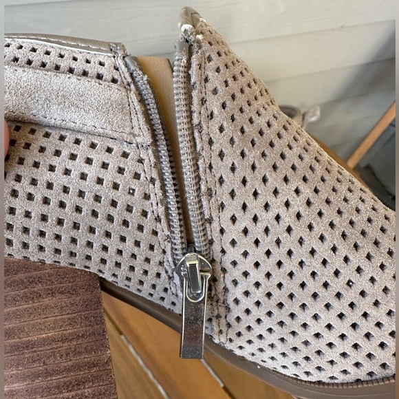 Franco Sarto booties - Picture 5 of 7